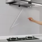 Folie transparenta protectiva pentru perete si fainta