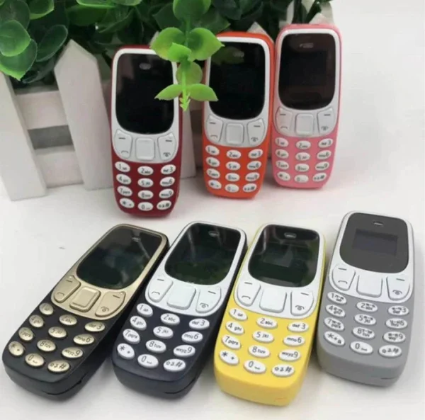 Mini telefon mobil, Dual SIM, OLED, 7 cm, 30 grame, 350mAh - imagine 2